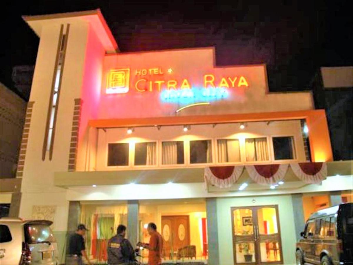 Citra Raya Hotel Banjarmasin บันจาร์มาซิน ภายนอก รูปภาพ